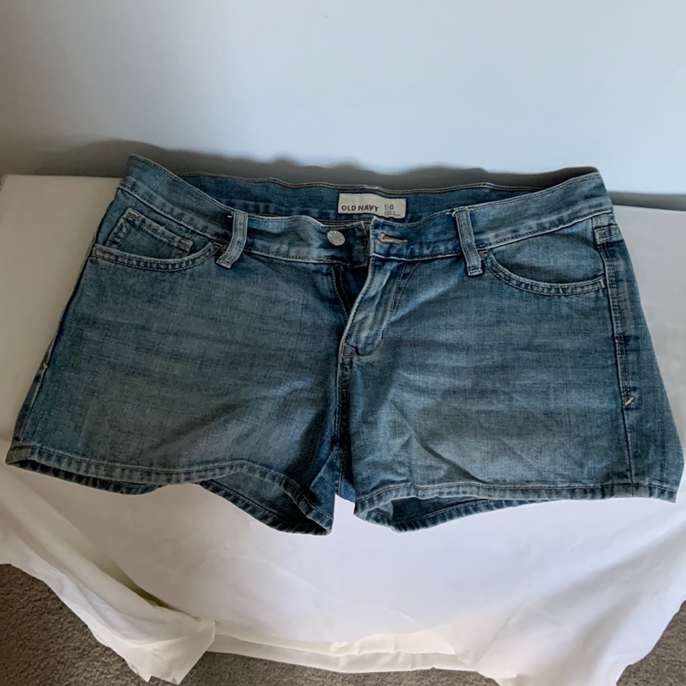 Old Navy ladies shorts size 6